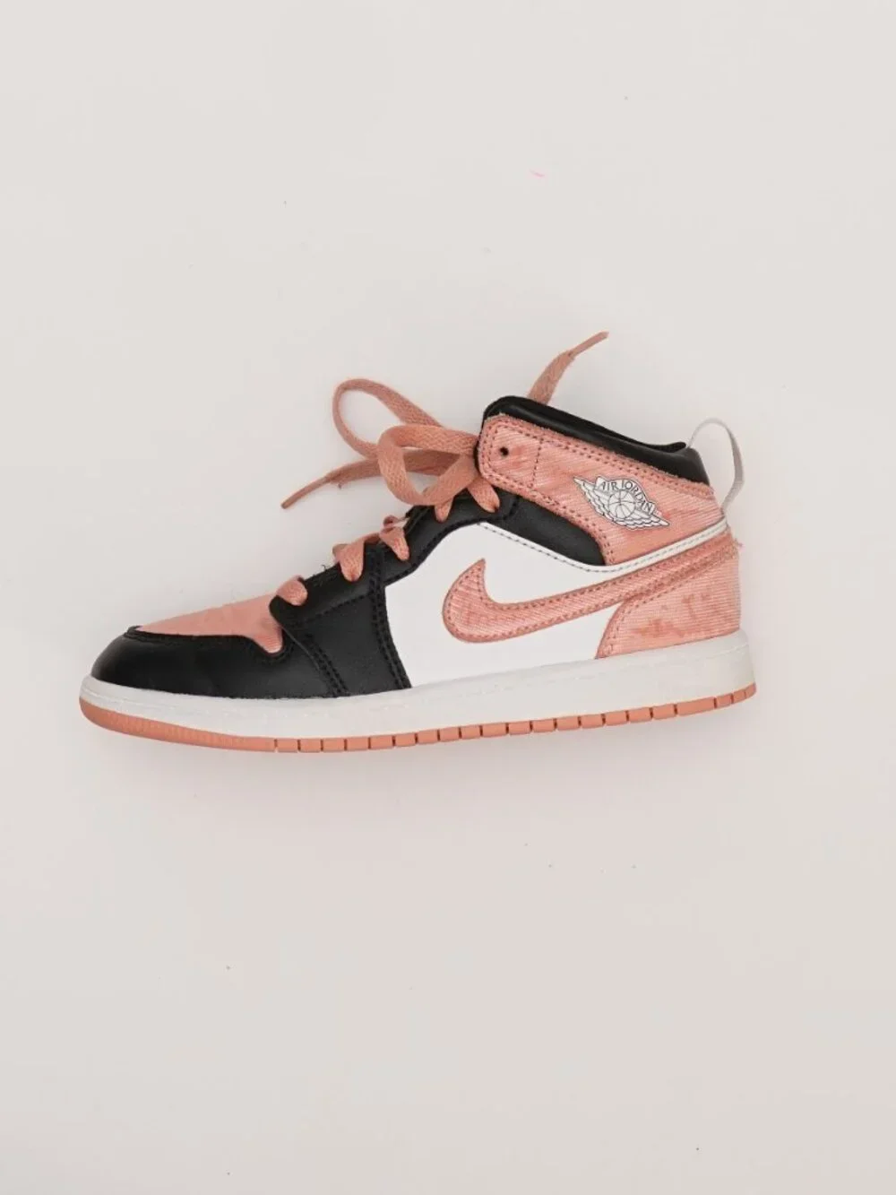 Nike Air Jordan 1 Mid GS Light Madder Root - Size 2y